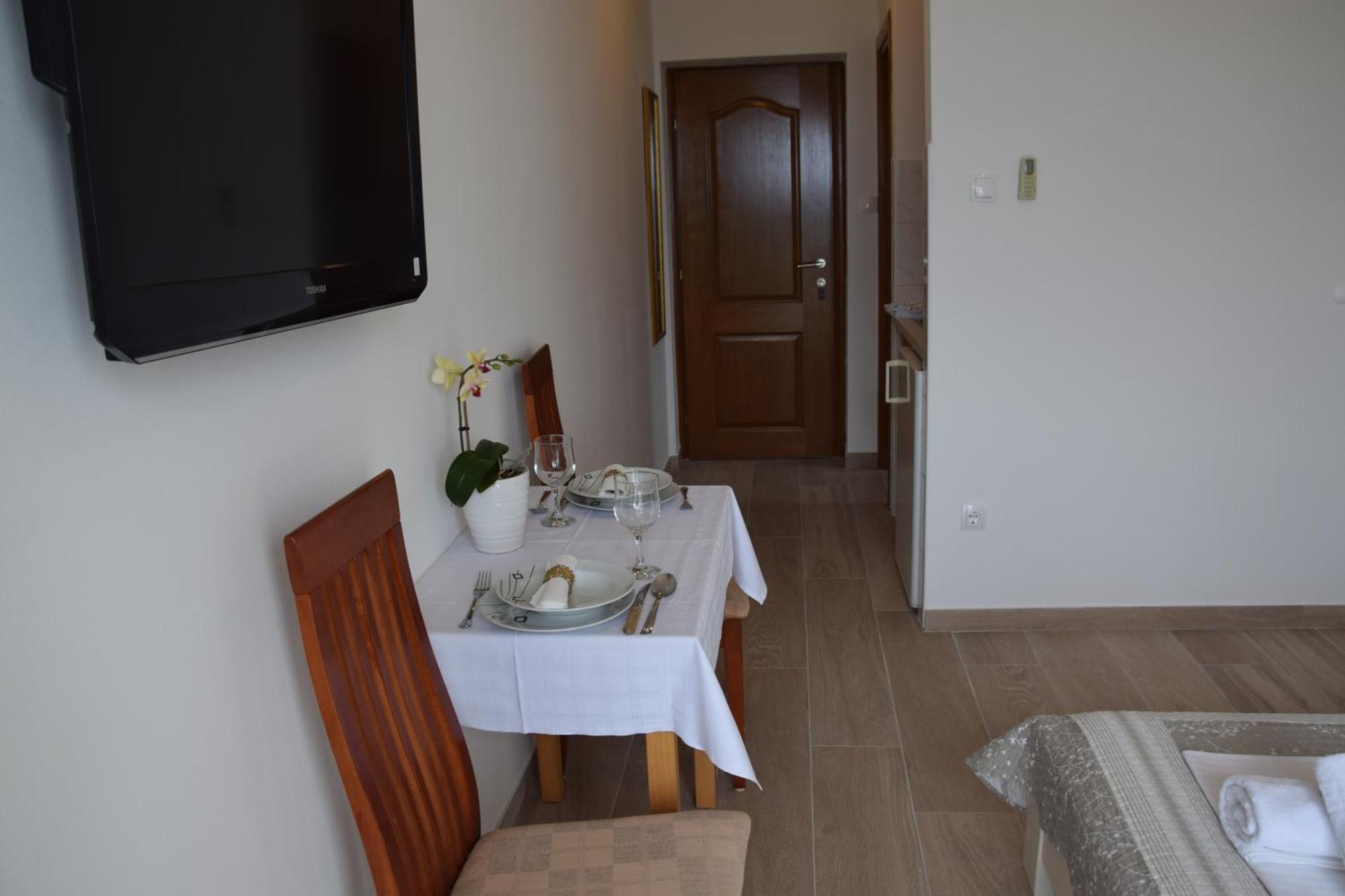 Apartments Saric Baska Voda Luaran gambar