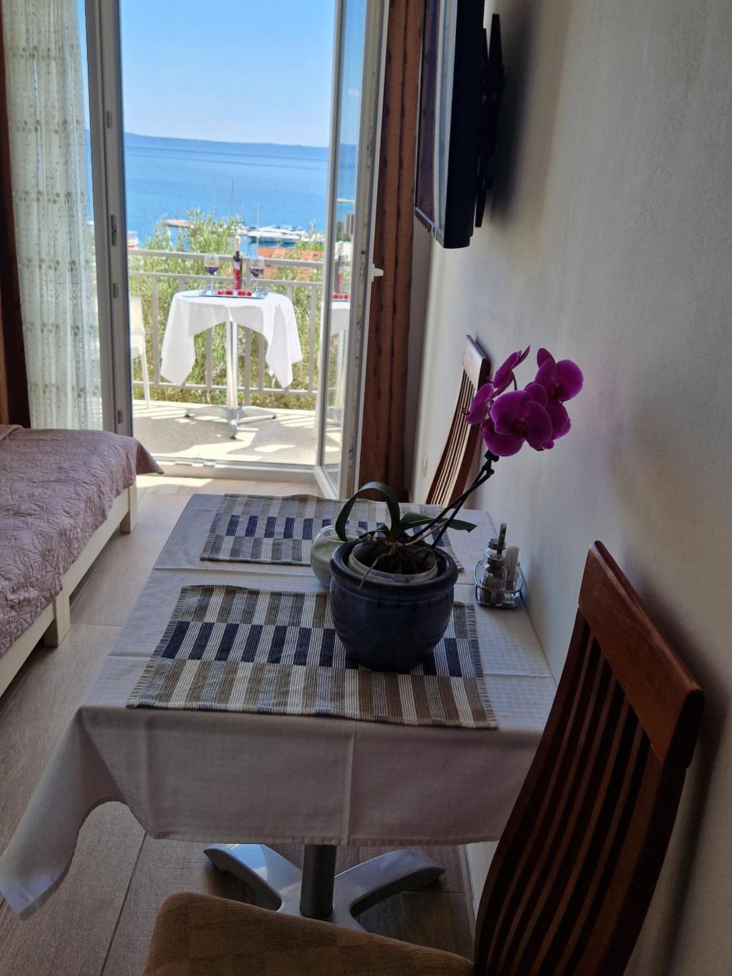 Apartments Saric Baska Voda Luaran gambar