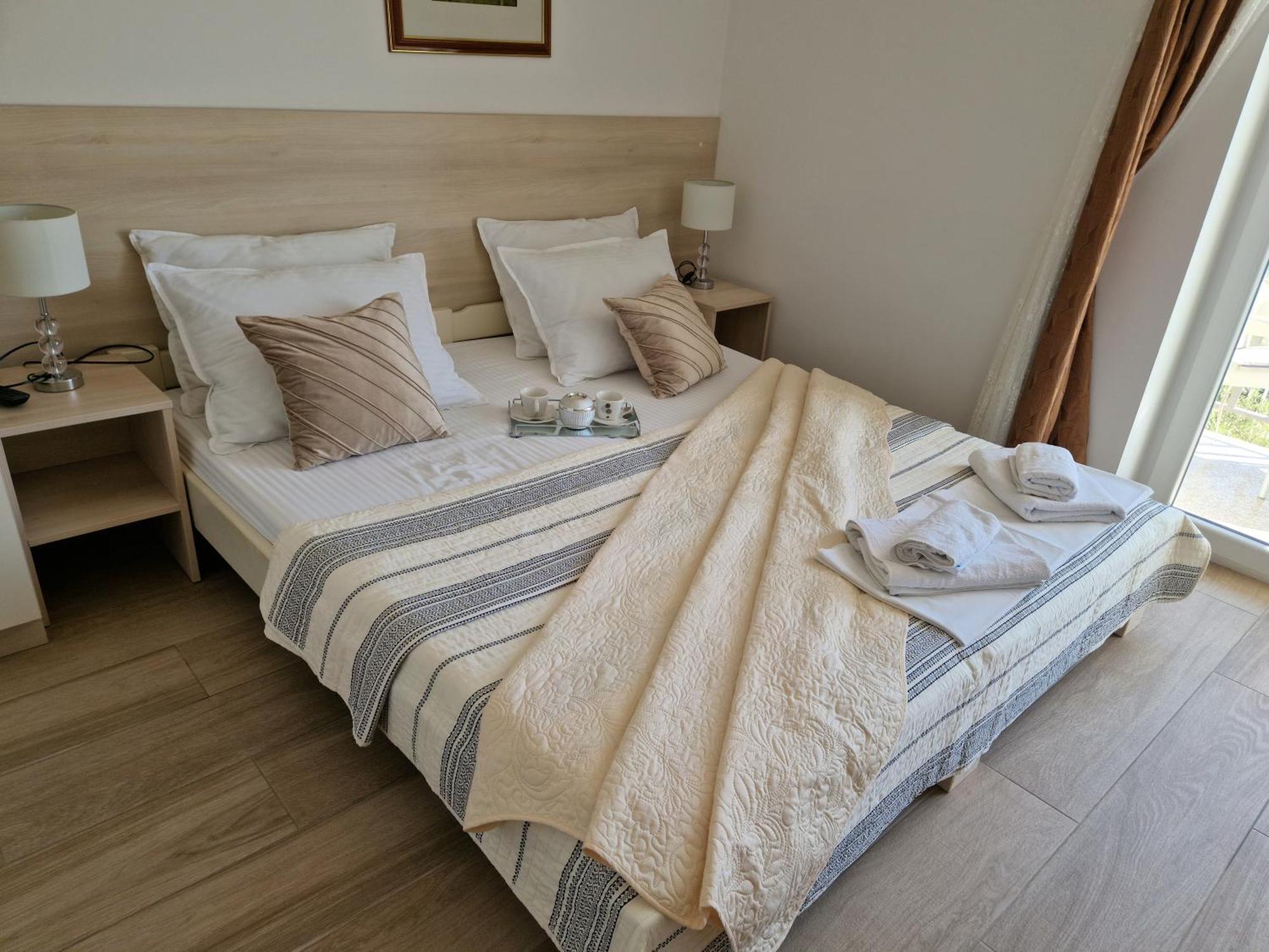 Apartments Saric Baska Voda Luaran gambar