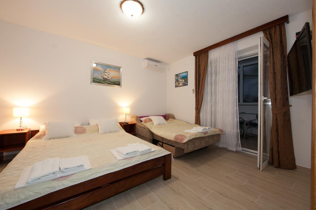 Apartments Saric Baska Voda Luaran gambar